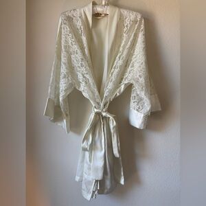 Vintage Victoria's Secret Cream White Lace Robe